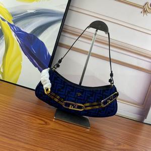 Fendi Handbags 475